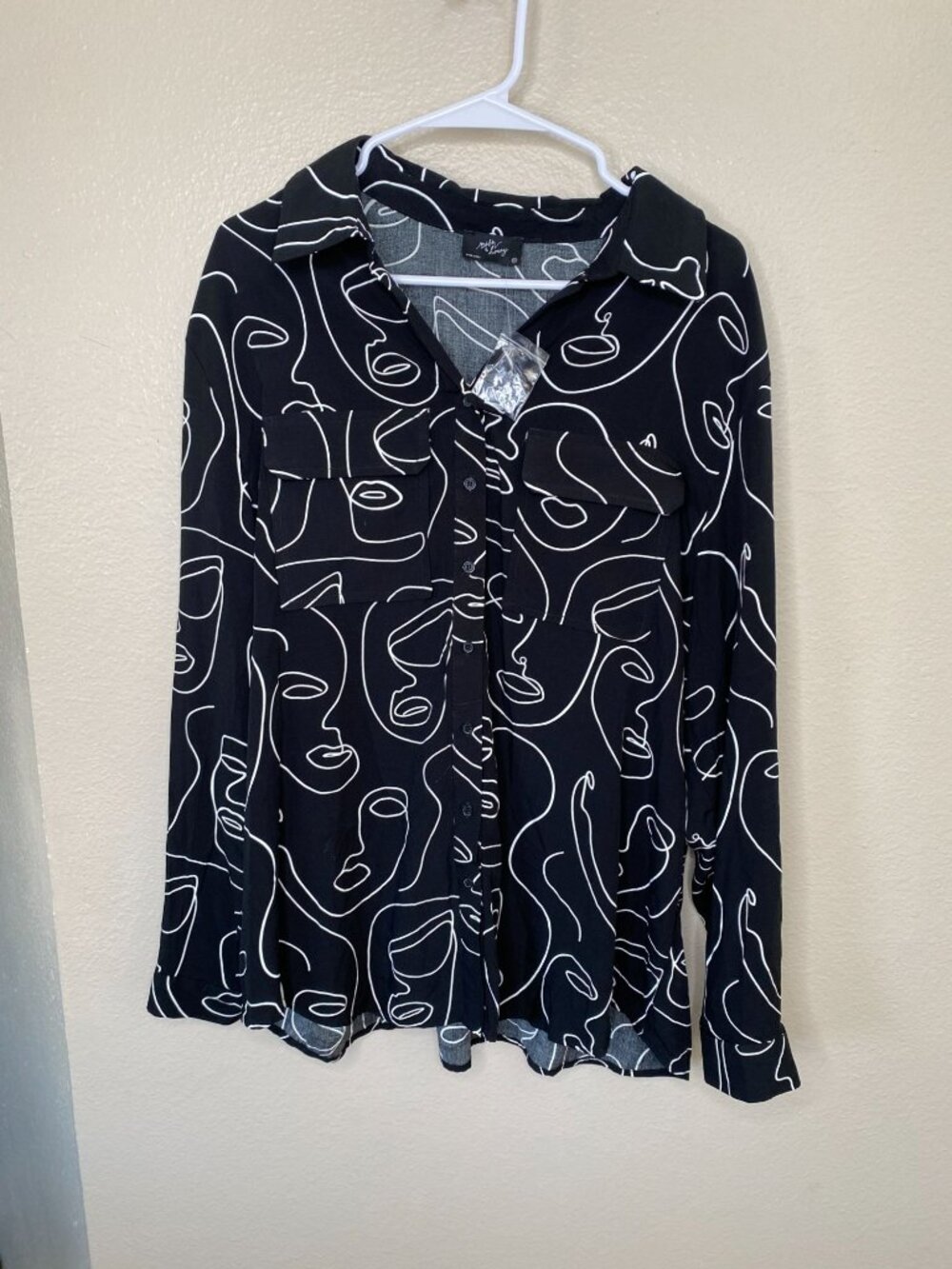 Milk & Honey Womens Black Button-Up Shirt 2X Abstract Face Long Sleeve Rayon